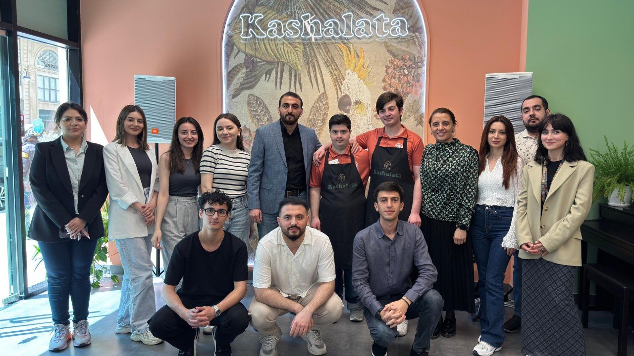 Handex "Kaşalata Kafe"-də